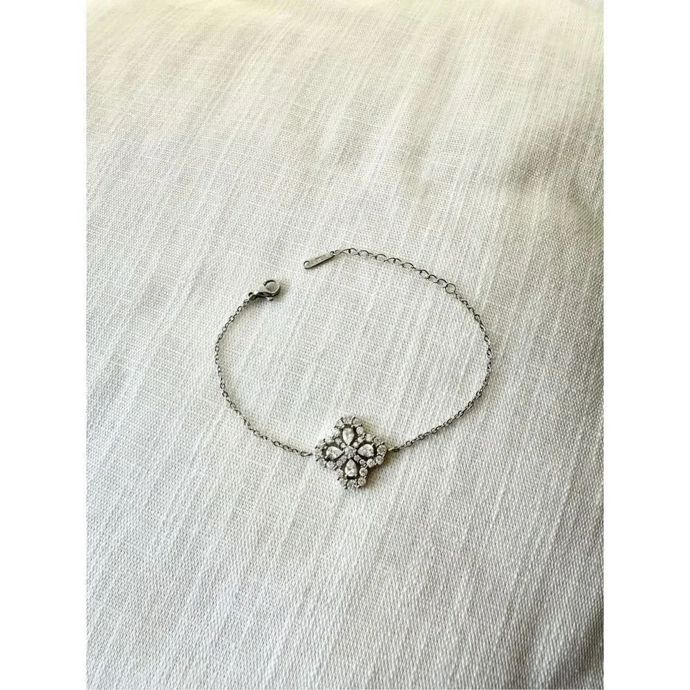 Cubic Zirconia dainty chain bracelet stainless steel